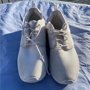 White Nike Roshes